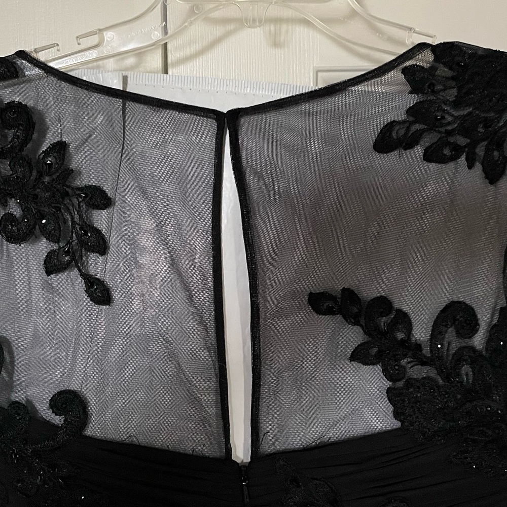 Mon Cheri Elegant Black Dress - Picture 2 of 4